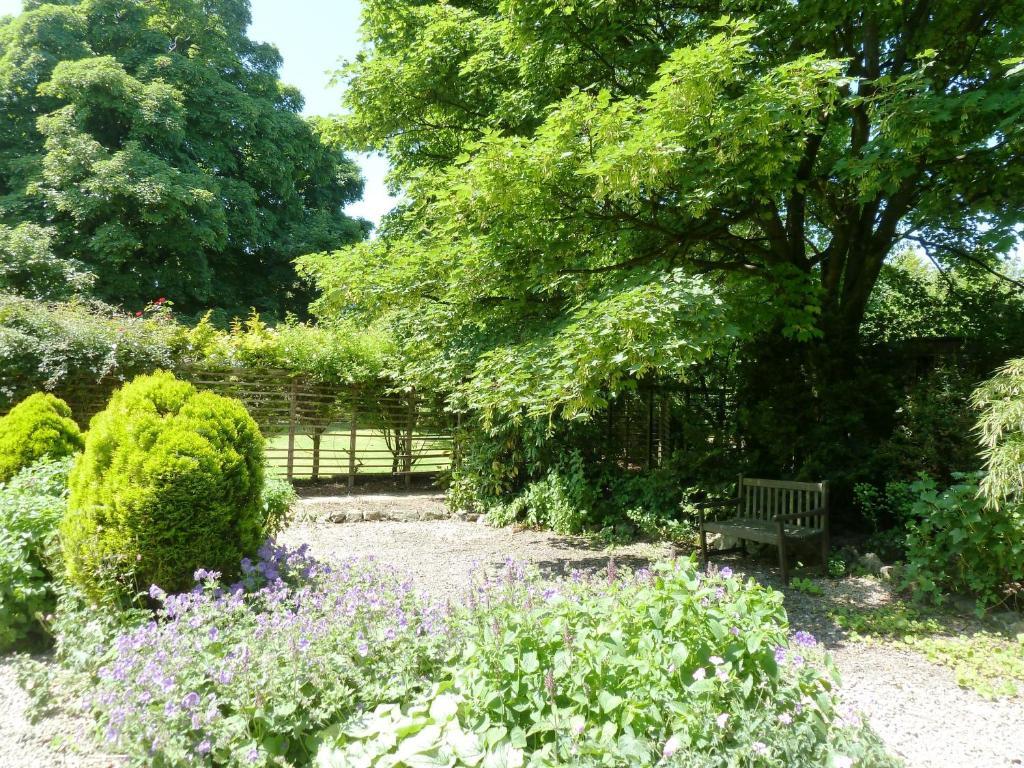 Newton House Hotel Alstonfield Exterior foto